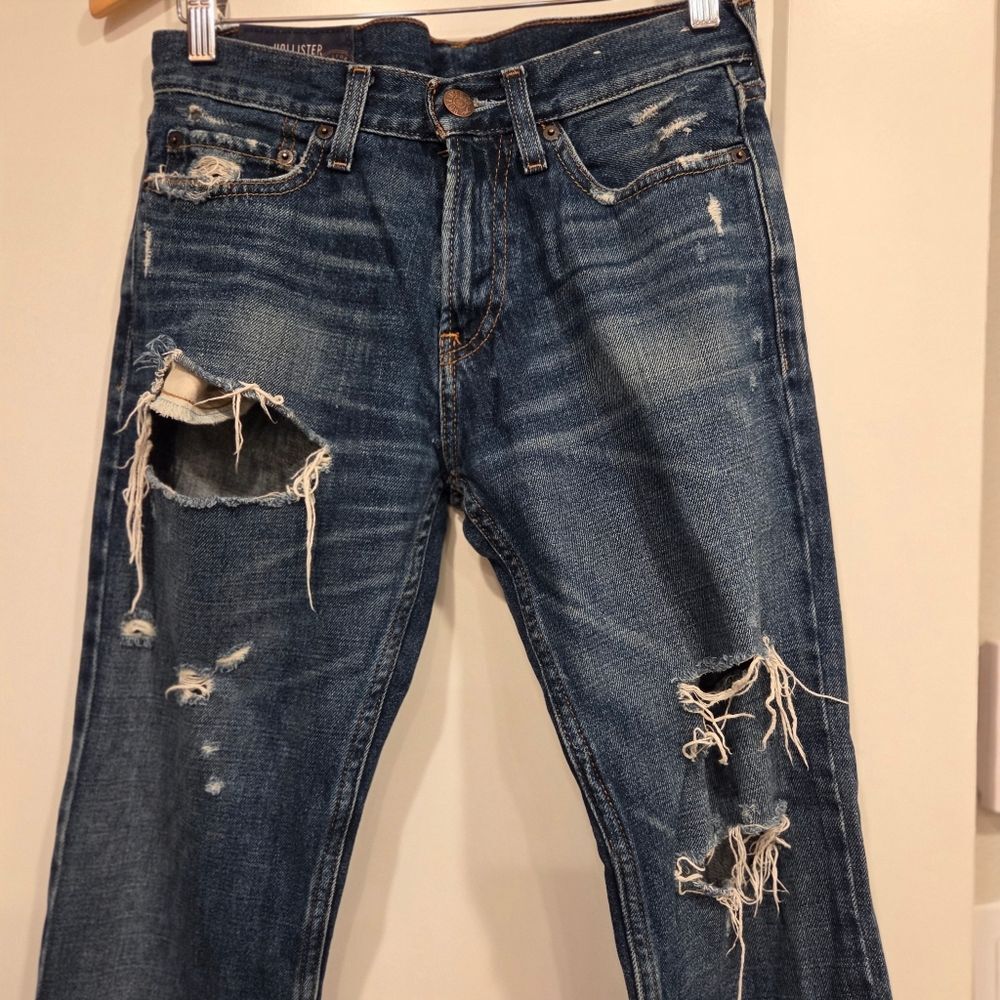 Hollister Men's Slim Straight Distressed Dark Blue Jeans - Picture 2 of 8